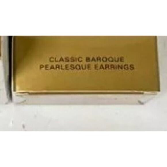 Avon vintage 2001 Pearlesque earrings - Picture 2 of 5